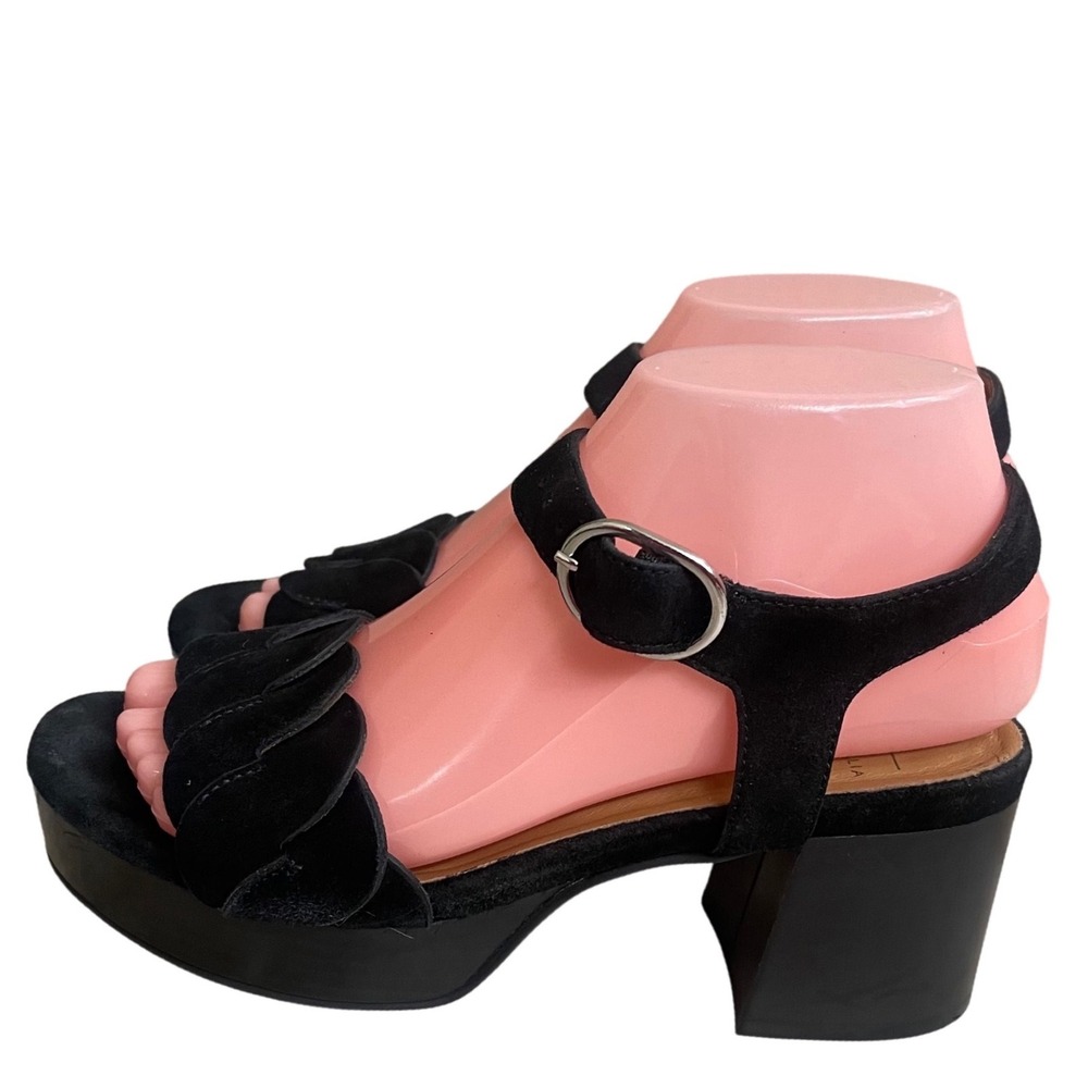 Aquatalia Black Suede Scalloped Petal Platform Block Heel Sandals Italy 6.5 M